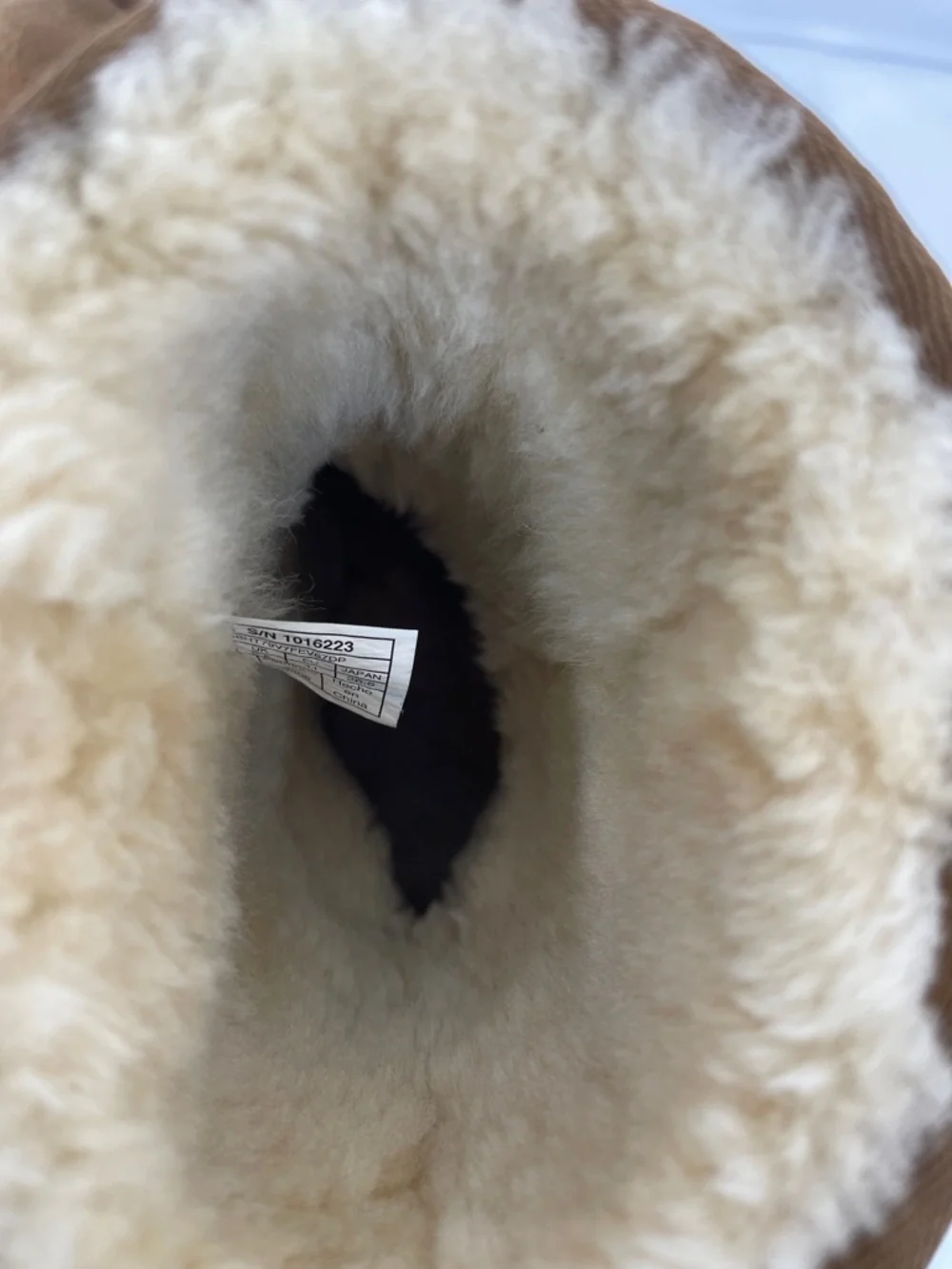 UGG classic chestnut